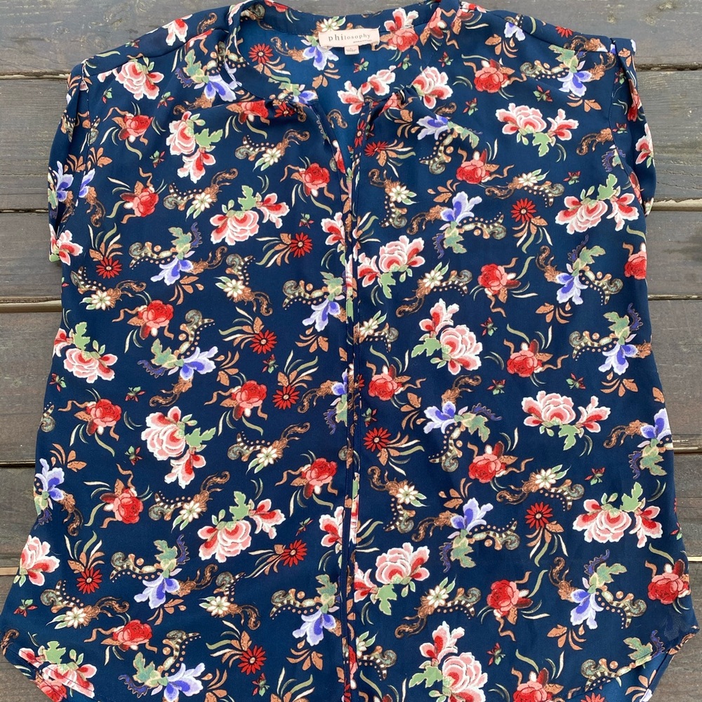 Sleeveless floral top